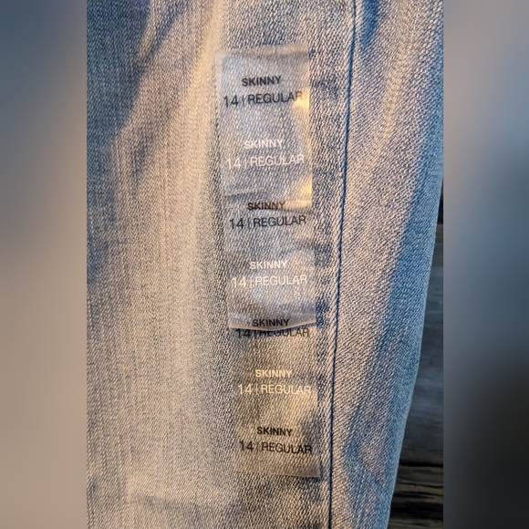 Skinny Jeans - Picture 3 of 4